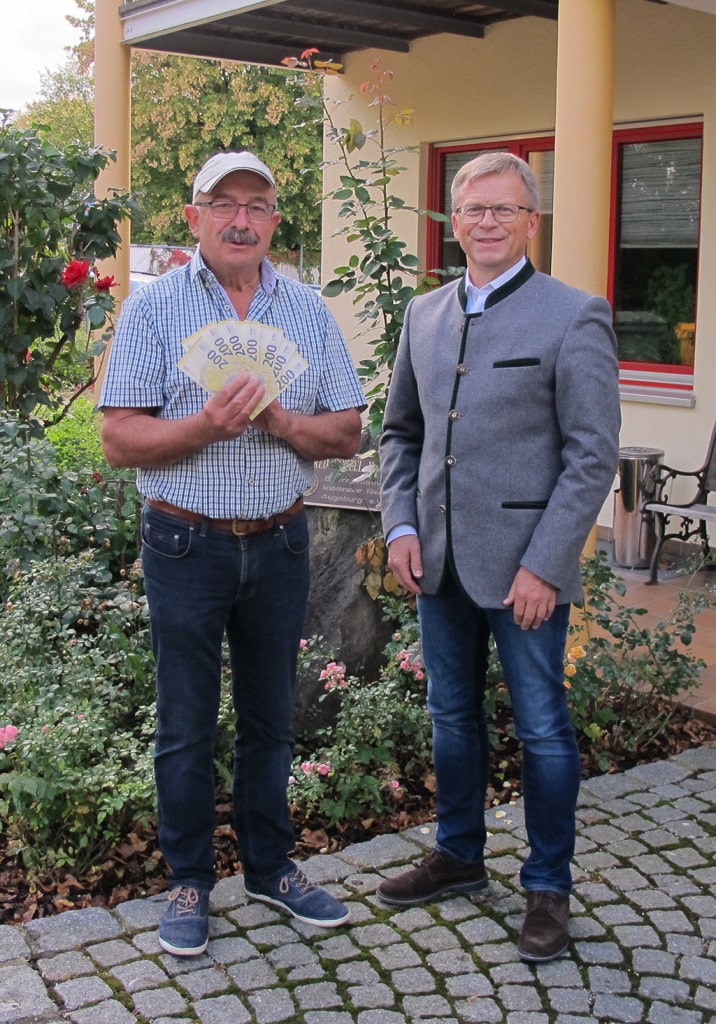 „Spenden statt Geschenke“ war das Motto, welches Otmar Penkert aus Oberbechingen anlässlich seines 70. Geburtstages an seine Gäste ausgegeben hatte.