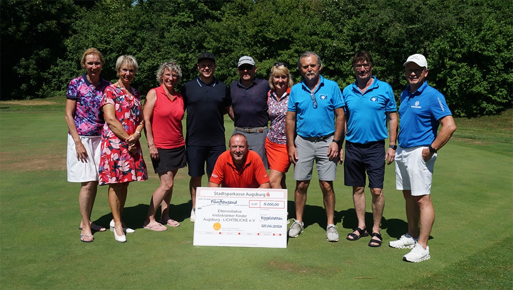 Seit 2018 organisieren drei Mitglieder des Golfclubs Eggelstetten ein Wohltätigkeitsturnier zugunsten der Elterninitiative krebskranker Kinder in Augsburg.