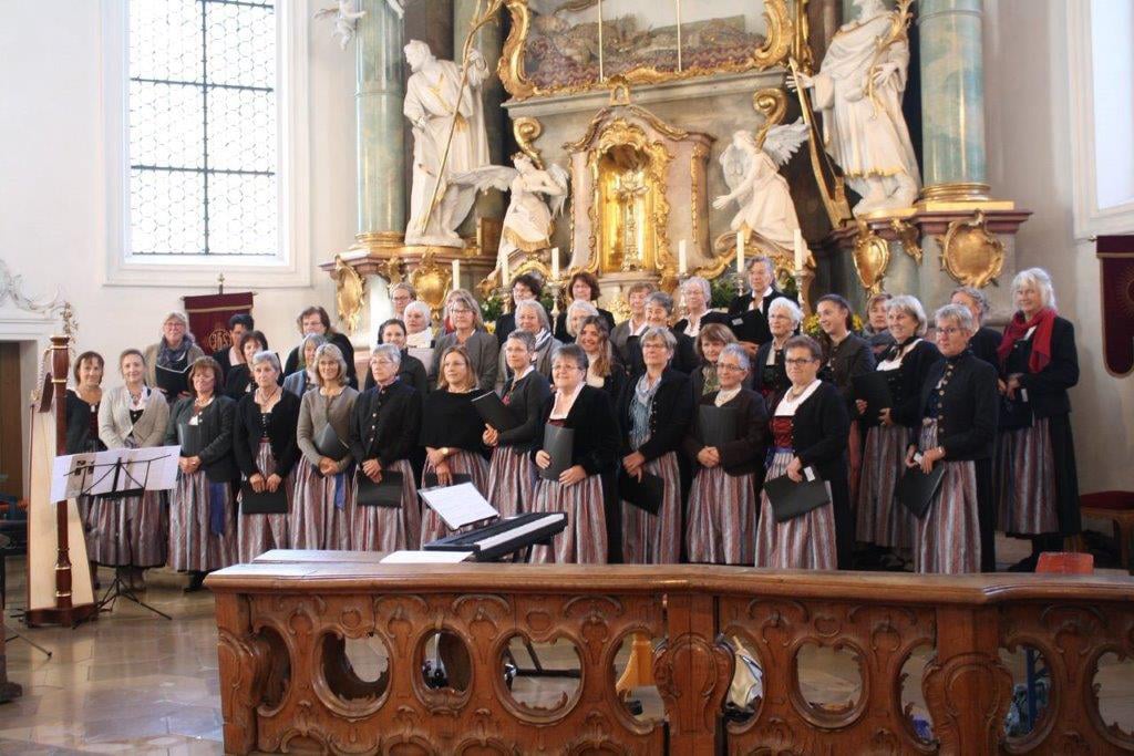 Der Landfrauenchor Fürstenfeldbruck feierte dieses Jahr sein 40-jähriges Bestehen. Zu diesem Anlass veranstaltete der Chor ein Benefizkonzert in der Sankt Rassokirche in Grafrath.